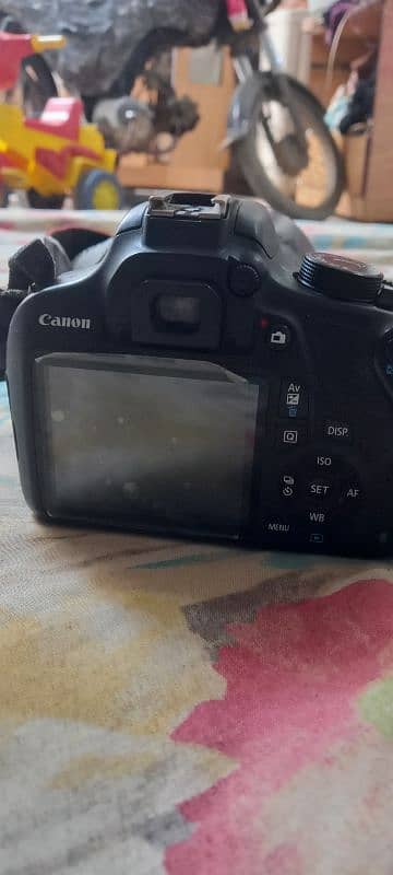 Canon 1200D 3