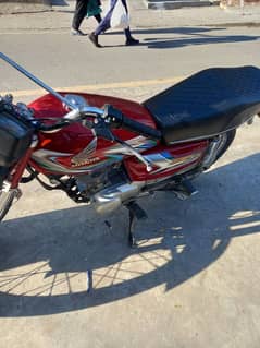 honda 125 10 by 10 condition brand new