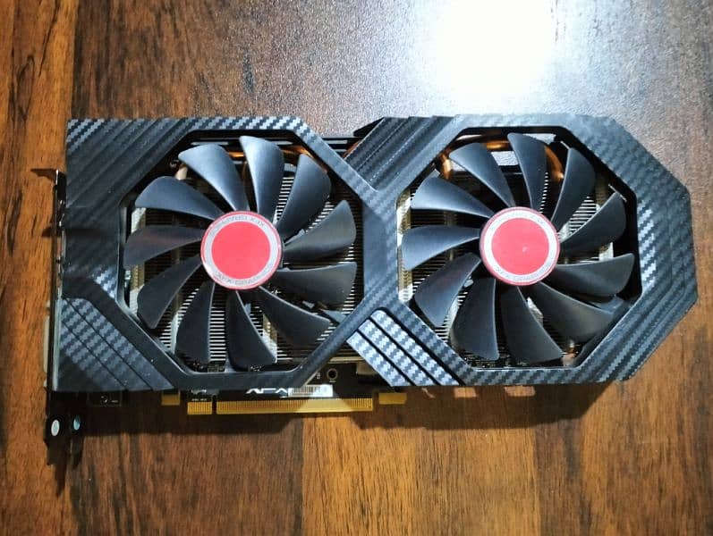 XFX RX 580 8 GB OC + Dubai Imported 10/10 1