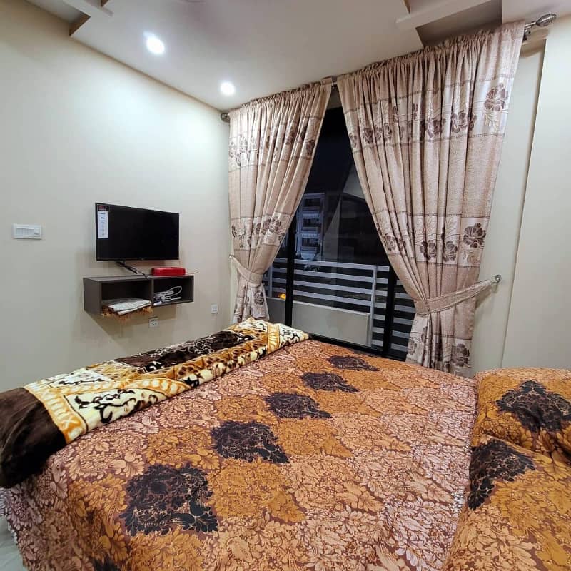 1 Bed Fully Furnished Luxury Flat for Rent in Sector C, Bahria Town Lahore 1