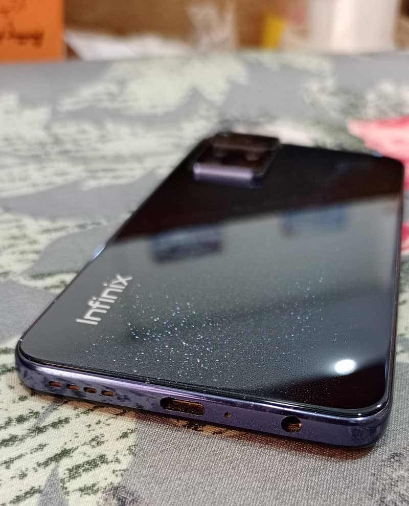 INFINIX ZERO X PRO 1