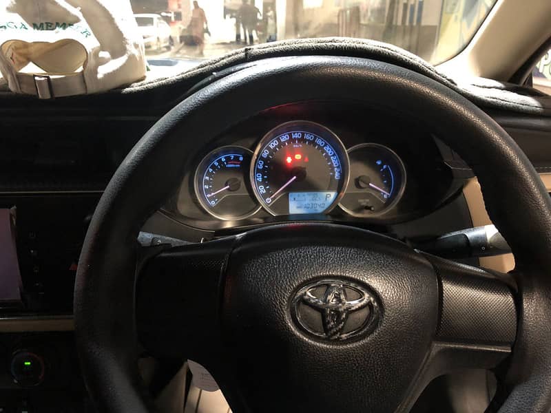 Toyota Corolla GLI 2014 1.3 Automatic 3