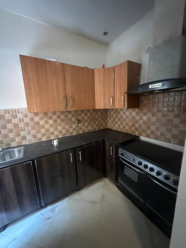 1 kanal brand new tipe full house for rent in johar town phase to near ucp Yasir borast 11