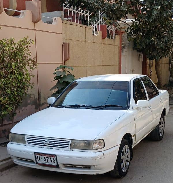 Nissan Sunny 1992 9