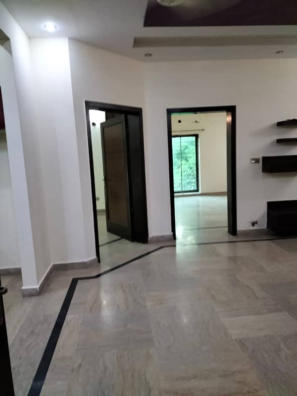 10 Marla Upper Portion 3 Bed Like Brand New Available For Rent In Overseas B Block Bahria TOwn Lahore 2