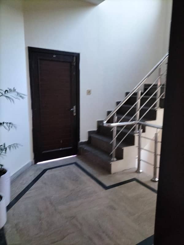 10 Marla Upper Portion 3 Bed Like Brand New Available For Rent In Overseas B Block Bahria TOwn Lahore 5