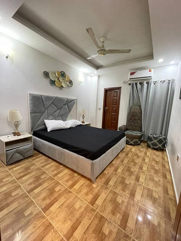 Per day flats studio full furniched apartment available for rent 1