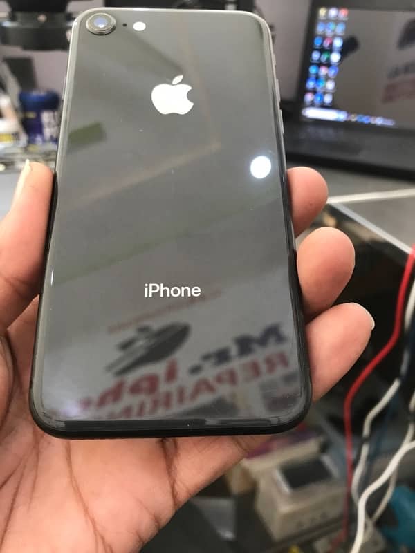 iPhone 8 64 gb 0