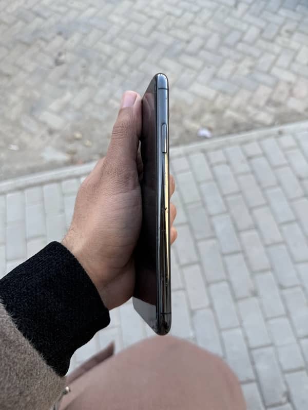 iphone 11 pro max non pta 3