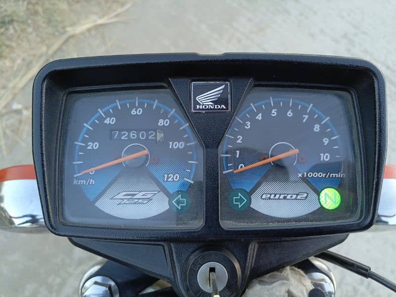 Honda 125 Punjab number ha 6