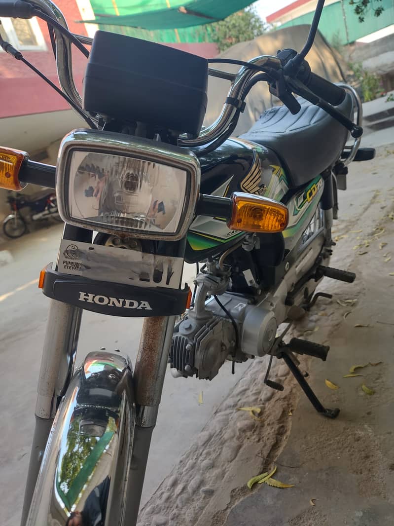 Honda CD 70 2023 2