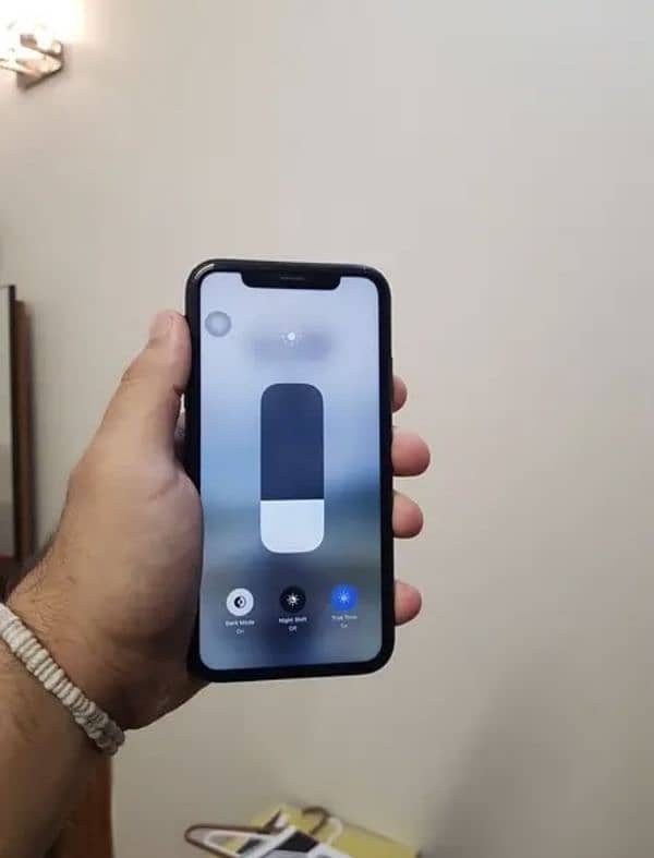 I phone xr water pack 0