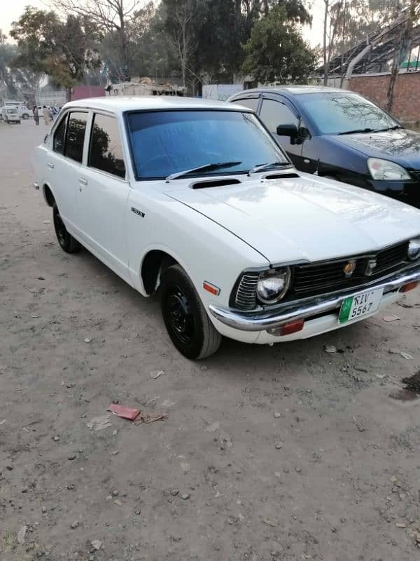 Toyota Corolla XE 1976 8