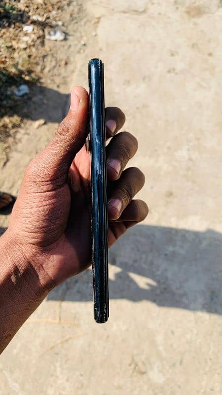 OnePlus 9 5G 10/10All ok no box no charger urgent sale 4