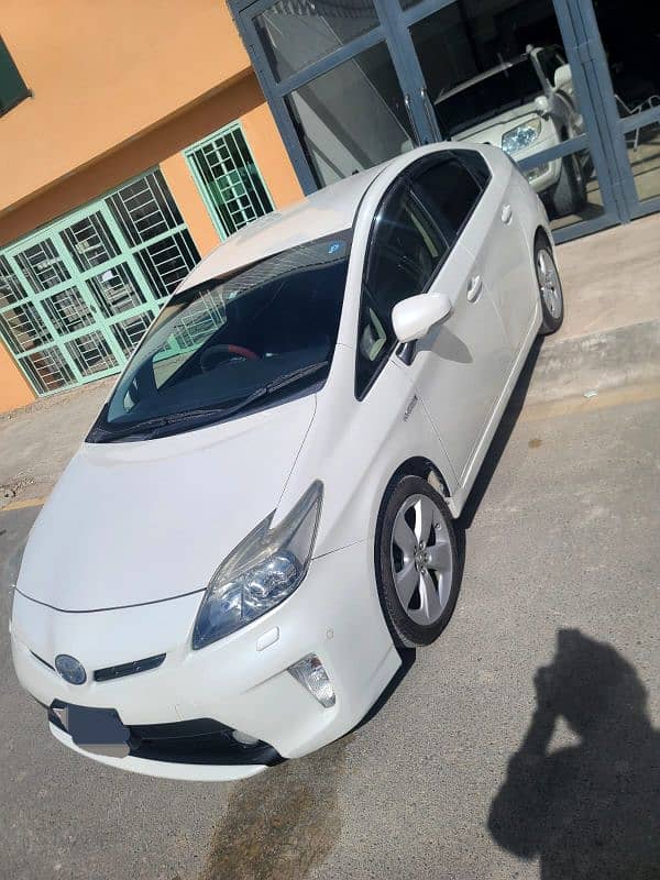 Toyota Prius 2013 1