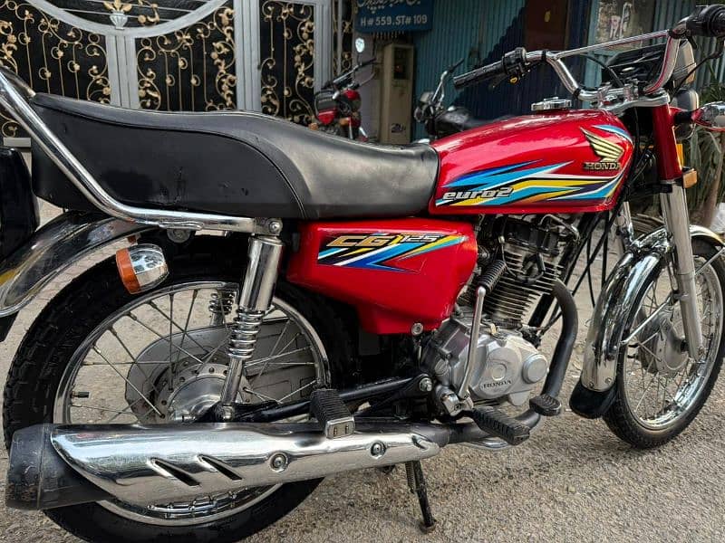 Honda CG125 2018 Model Home Used Good Condition 3