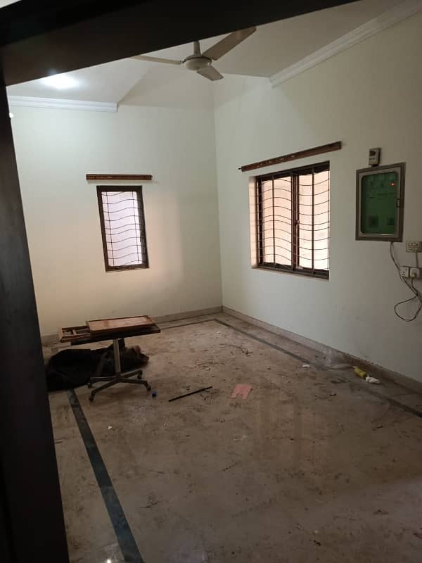 1 kanal house available for rent 3