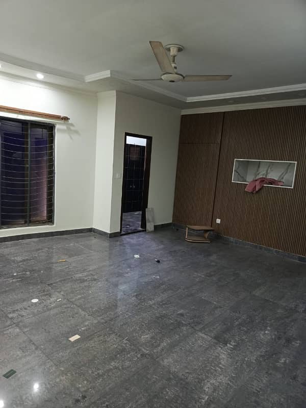 1 kanal house available for rent 7