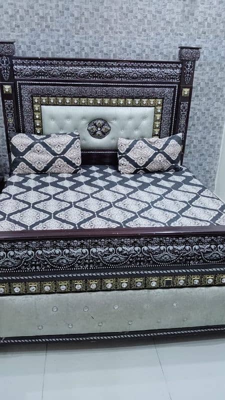 Wooden king size bed 3