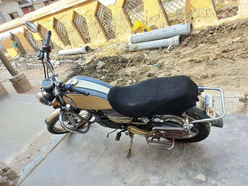 Suzuki Chopper 200cc 0