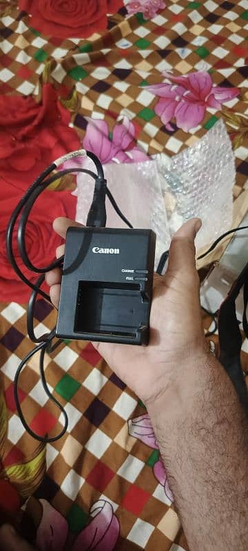 DSLR Camera 1300 D With Box One time Used Only 5