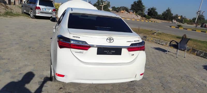 Toyota Corolla Altis 2018 9