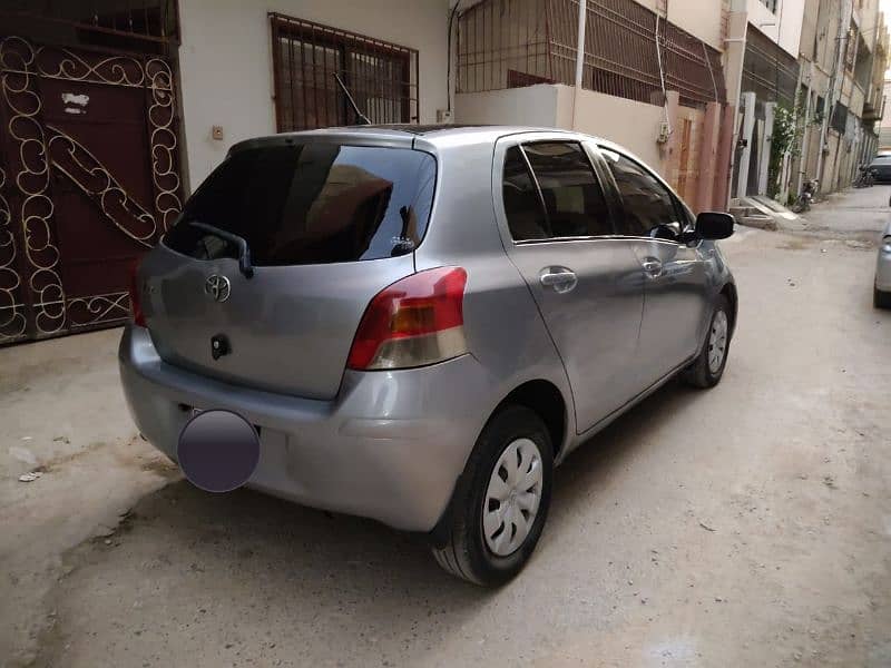 Toyota Vitz 2009 3