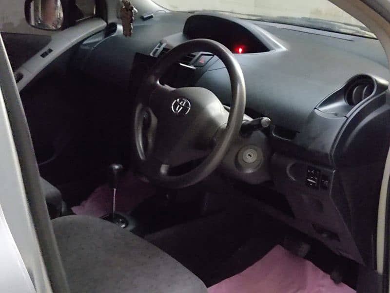 Toyota Vitz 2009 5