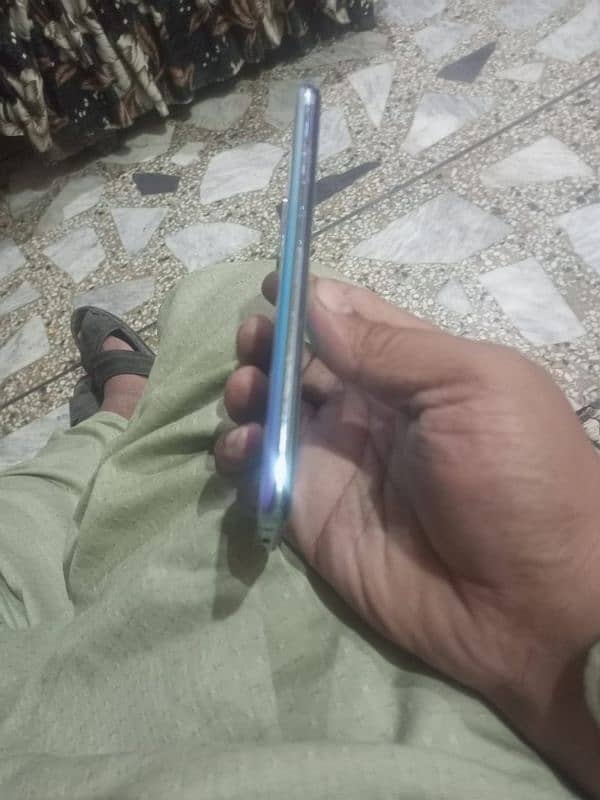 oppo f15 3