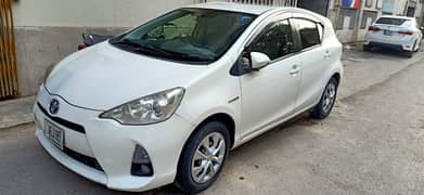 Toyota Aqua 2014 S 1.3