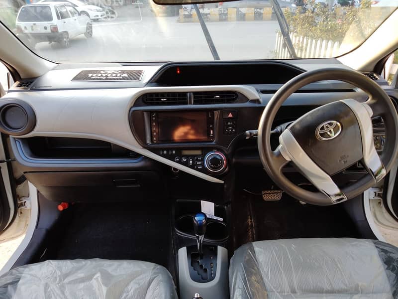 Toyota Aqua 2014 S 1.3 13