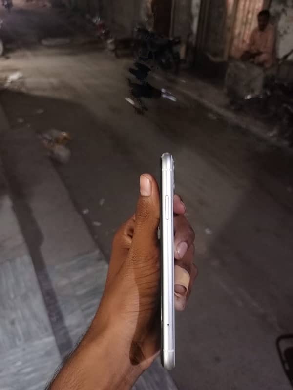 iPhone 11 128 gb factory unlock 1