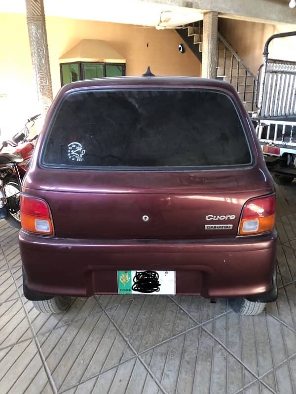 Daihatsu Cuore 2000 1