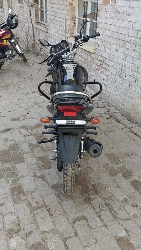 Yamaha YBR 125-G FOR SALE 3