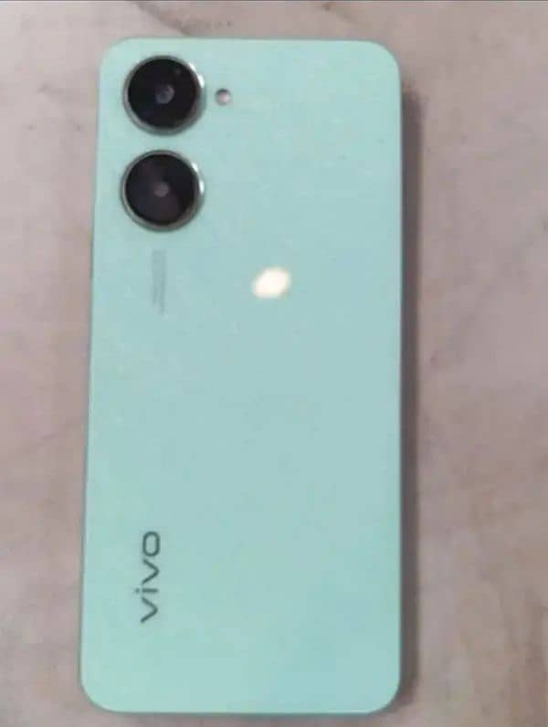 vivo y03 4+4 /64 new 6 month warranty 5