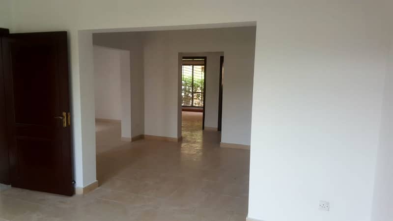 10 Marla Luxurious House for Rent in DHA Raya 2