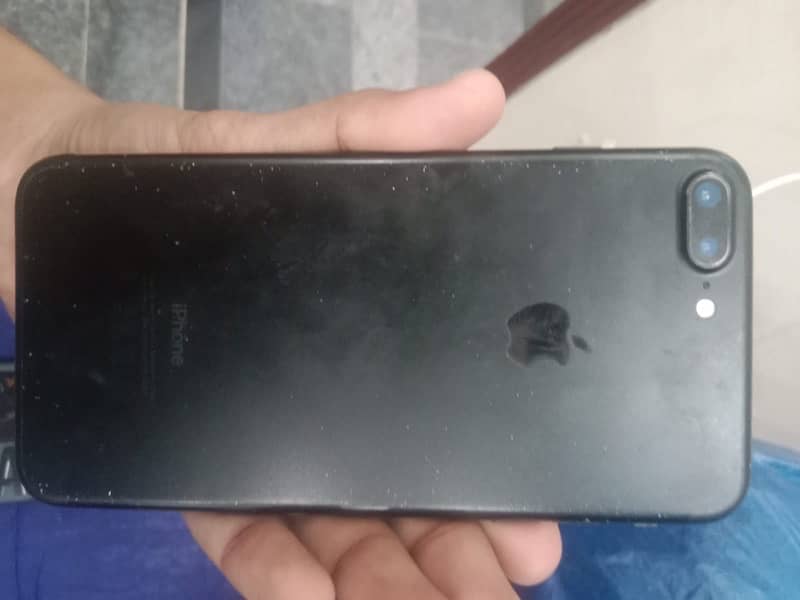 iphone 7plus 128 GB PTA APPROVED Only battry change hai 6