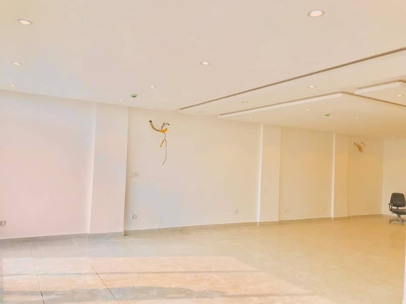 DHA Phase 6 Main Boulevard 4 Marla Luxury Office Space Available For Rent in Very Reasonable Price 5