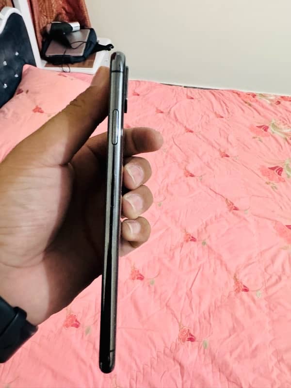 Iphone XS Max PTA Approved 0