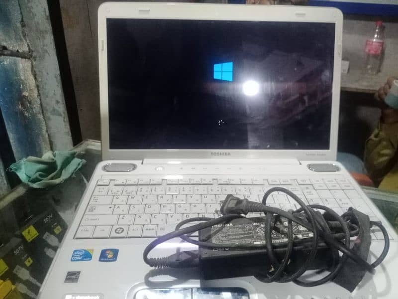 laptop, Toshiba laptop, window laptop,cheap price laptop 1