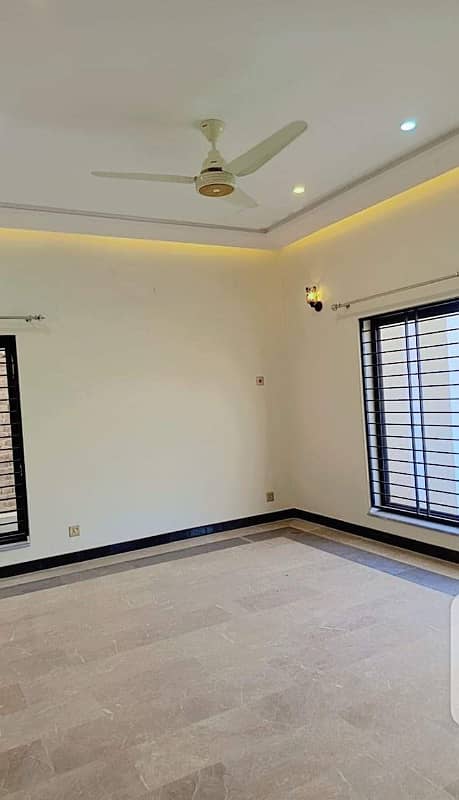 One Kanal double unit Bungalow With basement Is Available For sale In The Best Block Of DHA Phase 4 nier park 5