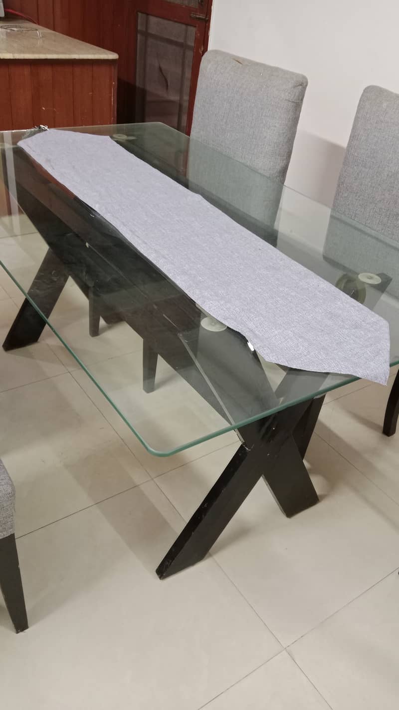 6 seater dining table 1