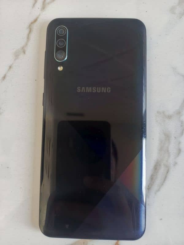 Samsung Galaxy A30s 1