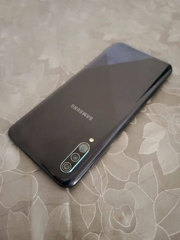 Samsung Galaxy A30s 5