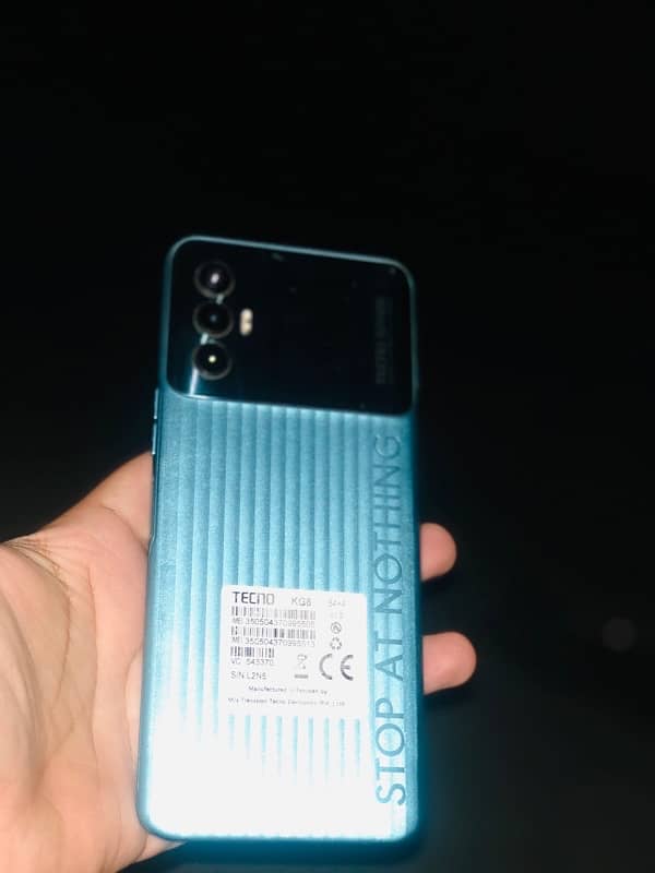 tecno spark 8pro/4/64 0