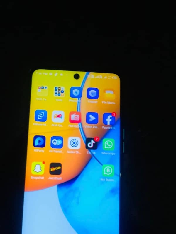 tecno spark 8pro/4/64 5