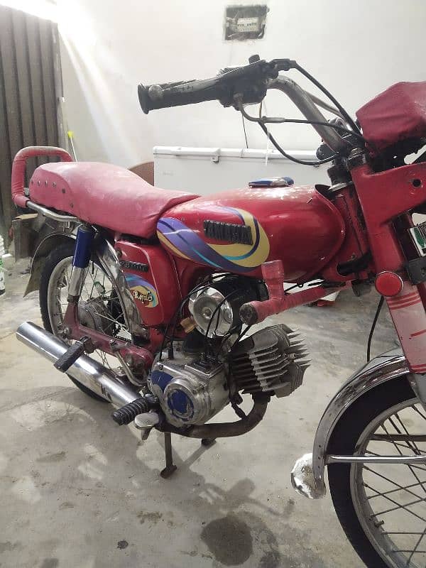 Yamaha 1