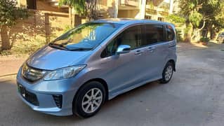 Honda Freed 1.5 , 7 Seater With Cruise Control