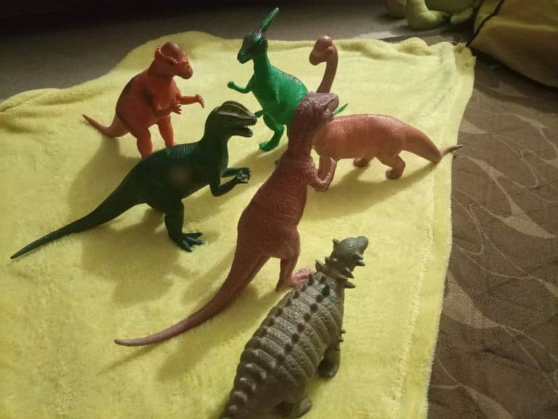 dinosour family lahore 1