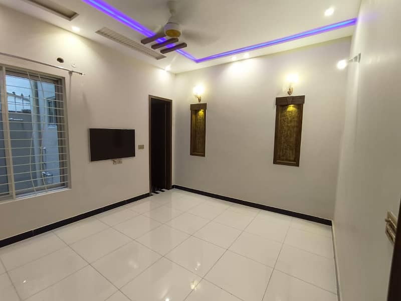 5 Marla Beautiful House For Sale At The Prime Location Of Johar Town 9